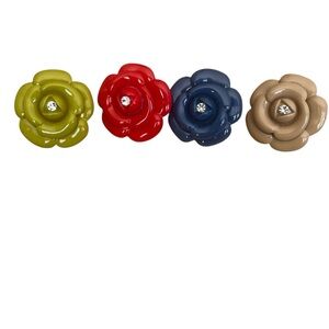 Set of Four Vibrant Flower Fashion Rings